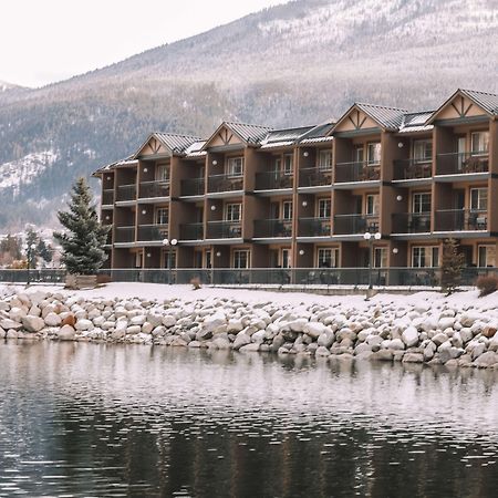 Prestige Lakeside Resort, Worldhotels Elite Nelson Exterior photo