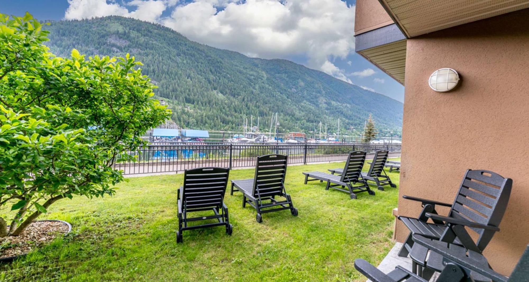 Prestige Lakeside Resort, Worldhotels Elite Nelson Exterior photo